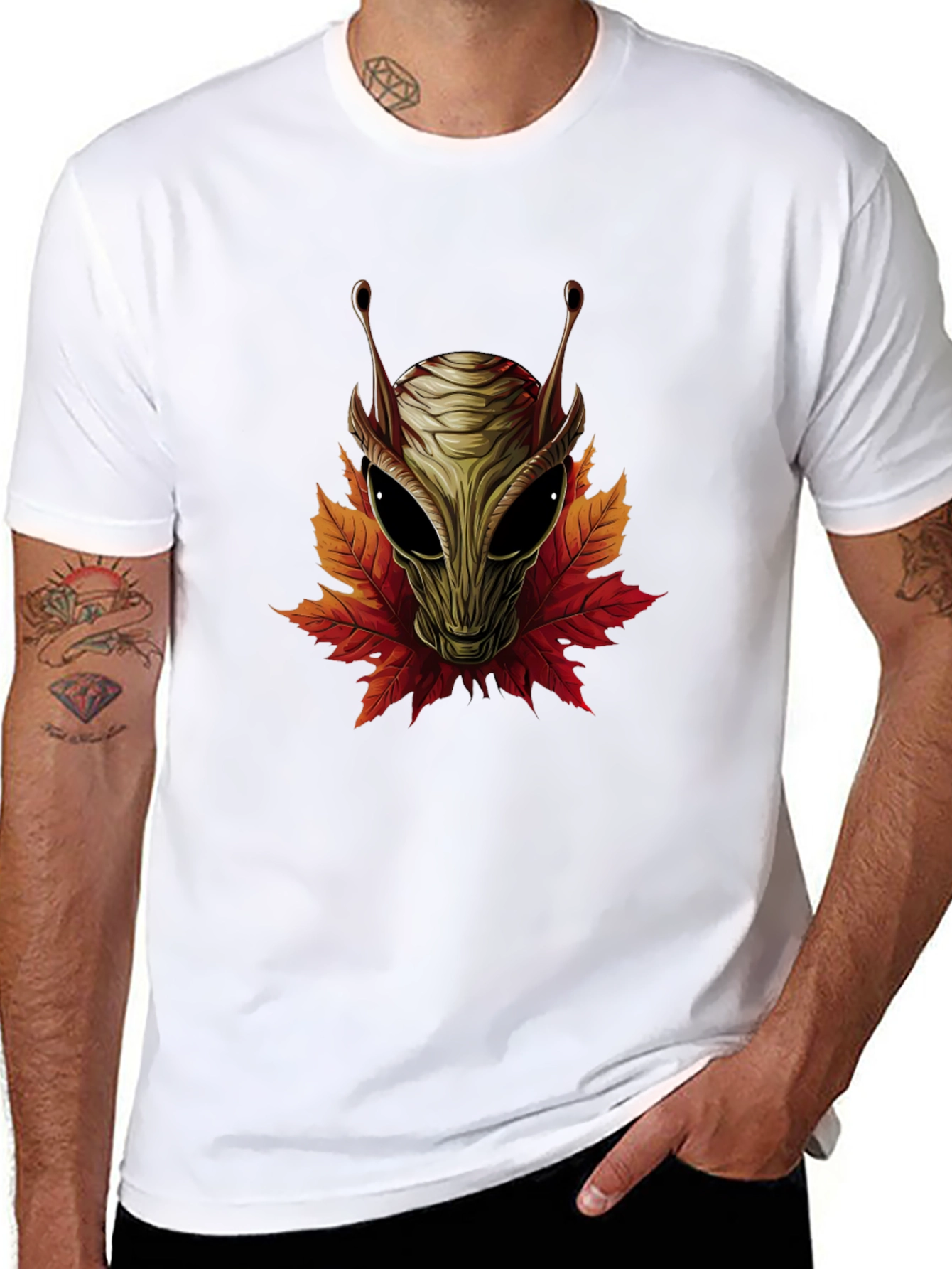 Alien Leaves Graphic Tee - Black T-Shirt