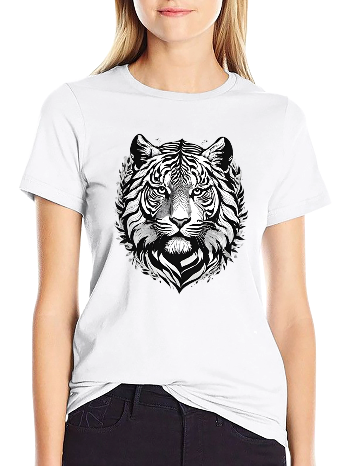 Tiger Graphic Tee - Stylish Black T-Shirt