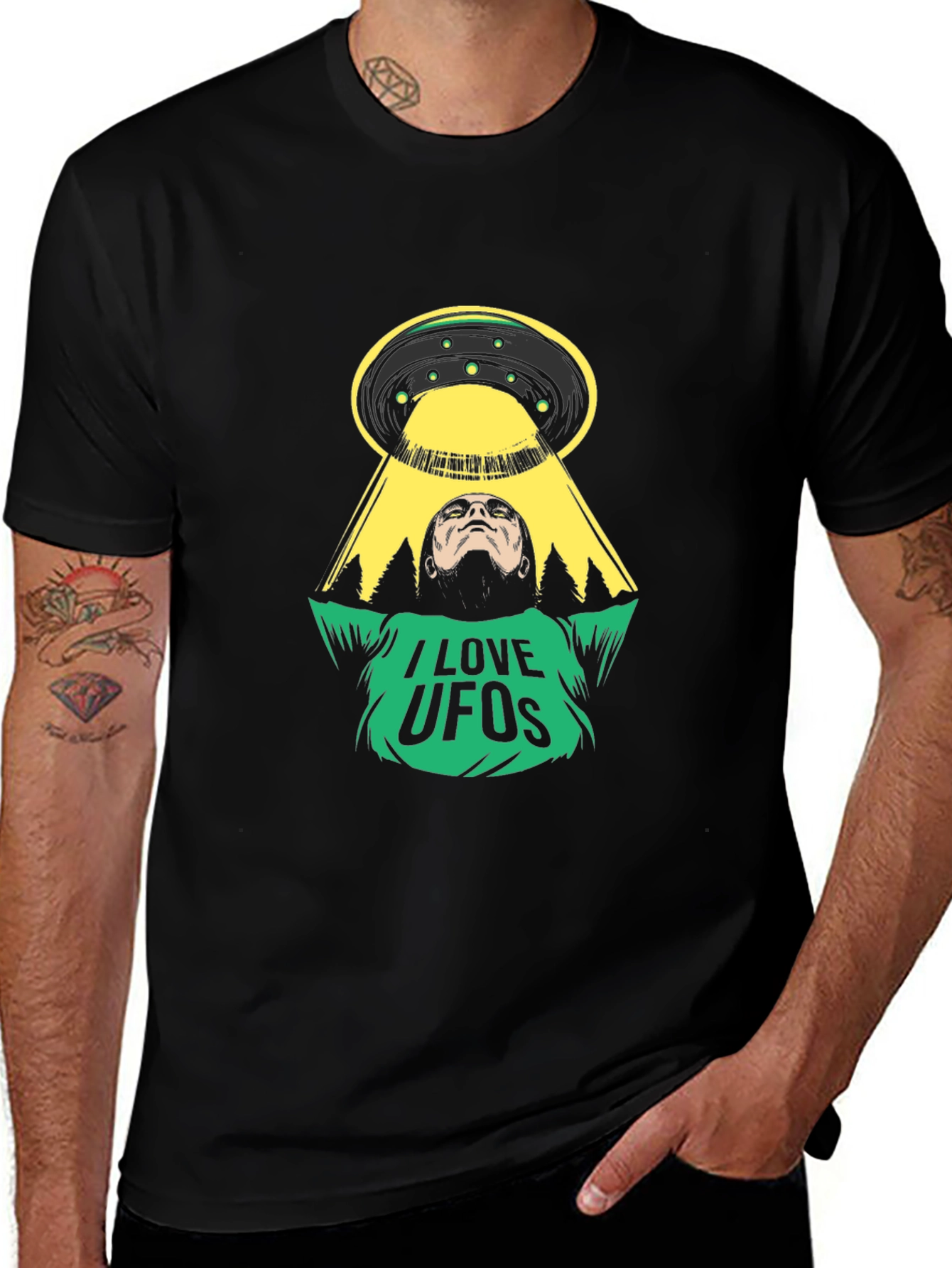I Love UFOs Graphic Tee - Alien Abduction T-Shirt