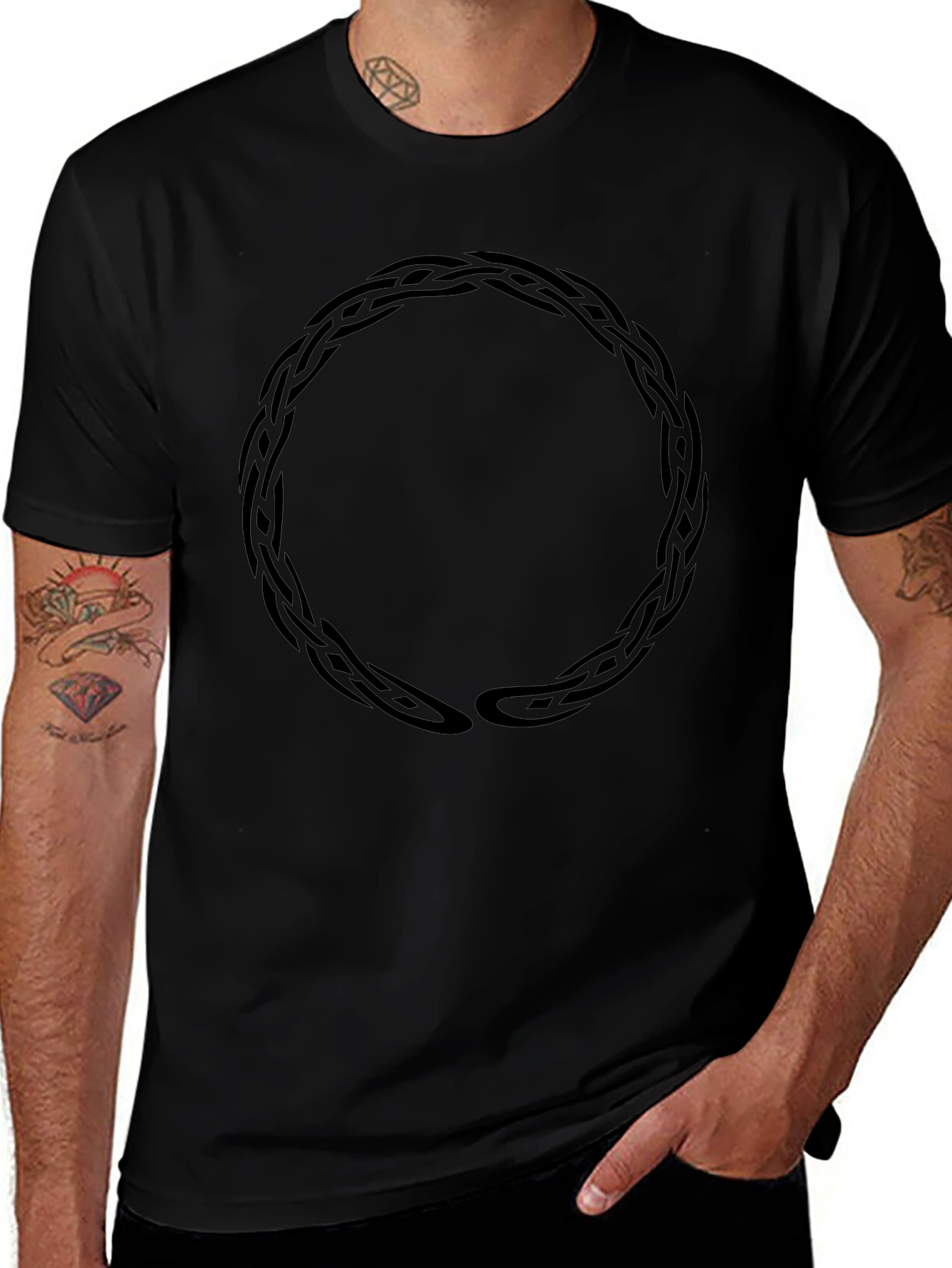 Braided Circle Graphic Tee - Stylish Mens Black T-Shirt