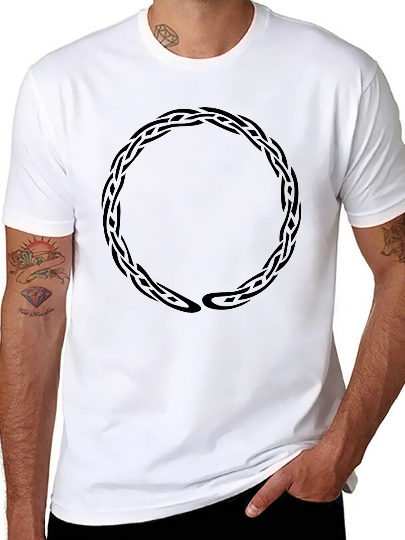 Braided Circle Graphic Tee - Stylish Mens Black T-Shirt