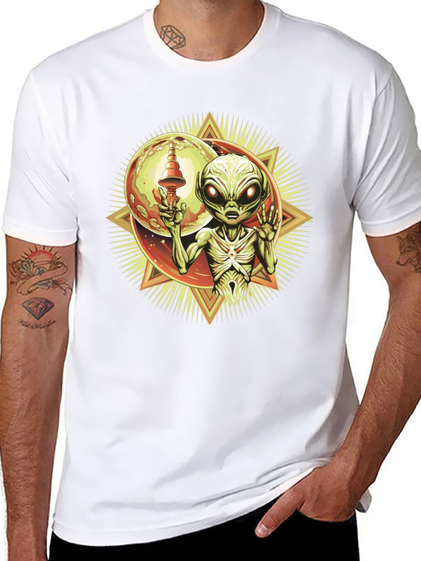 Alien Graphic Tee - Retro Sci-Fi Design