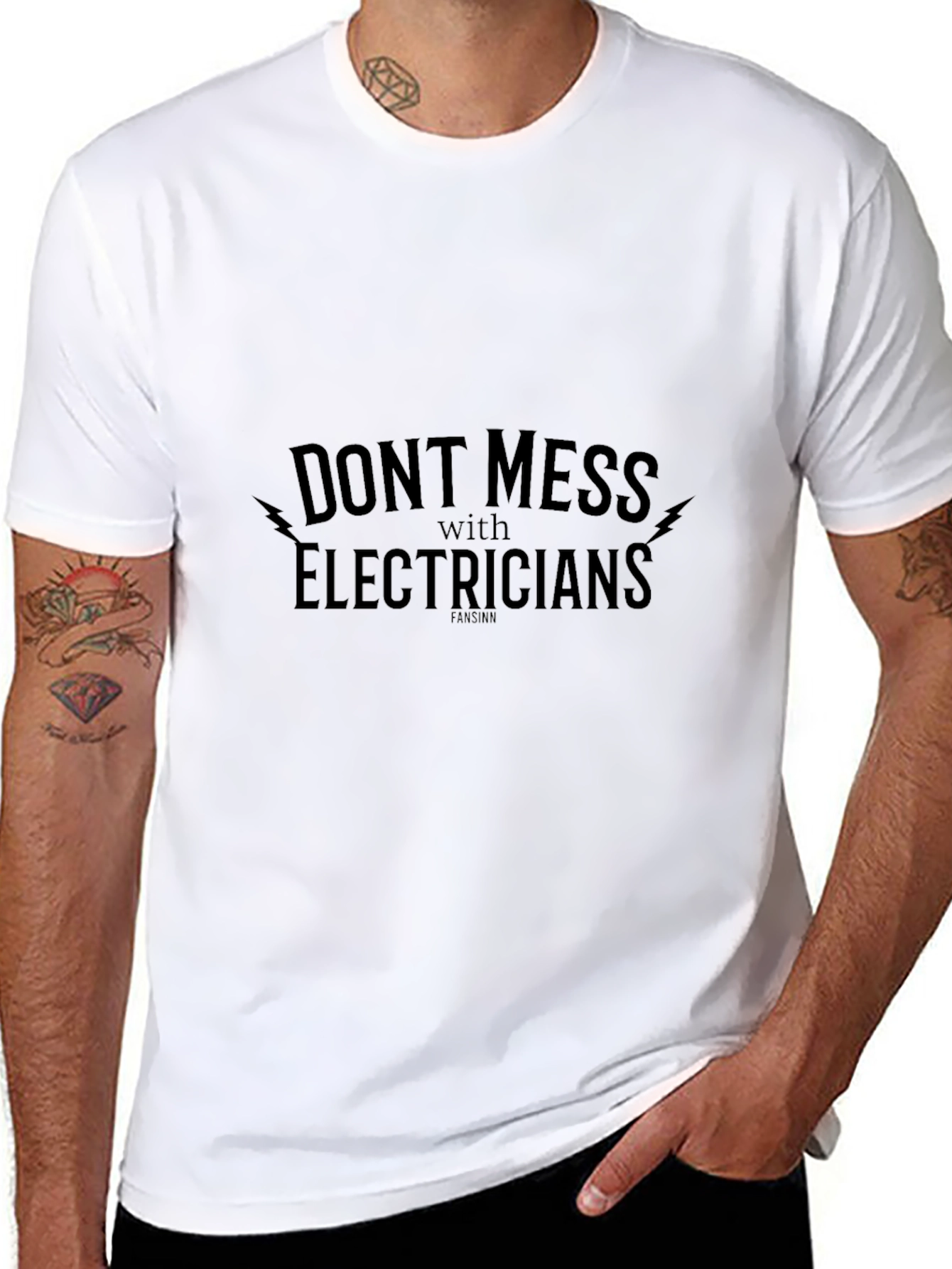 Electrician Humor T-Shirt - Dont Mess with Electricians