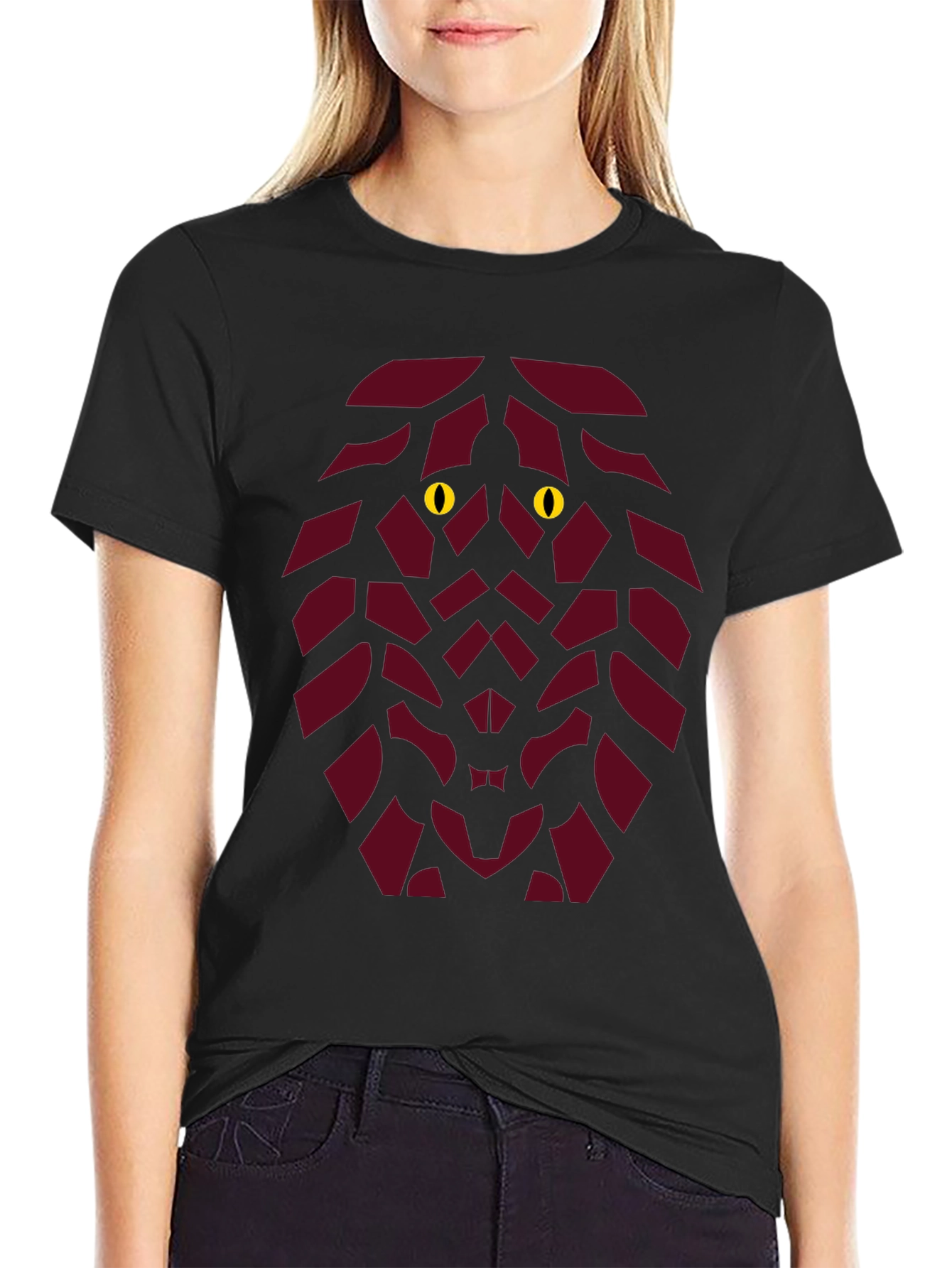 Geometric Lion Head Graphic Tee - Stylish Animal Design