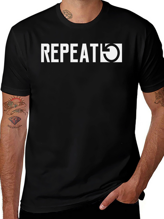 Repeat Arrow Graphic T-Shirt - Black