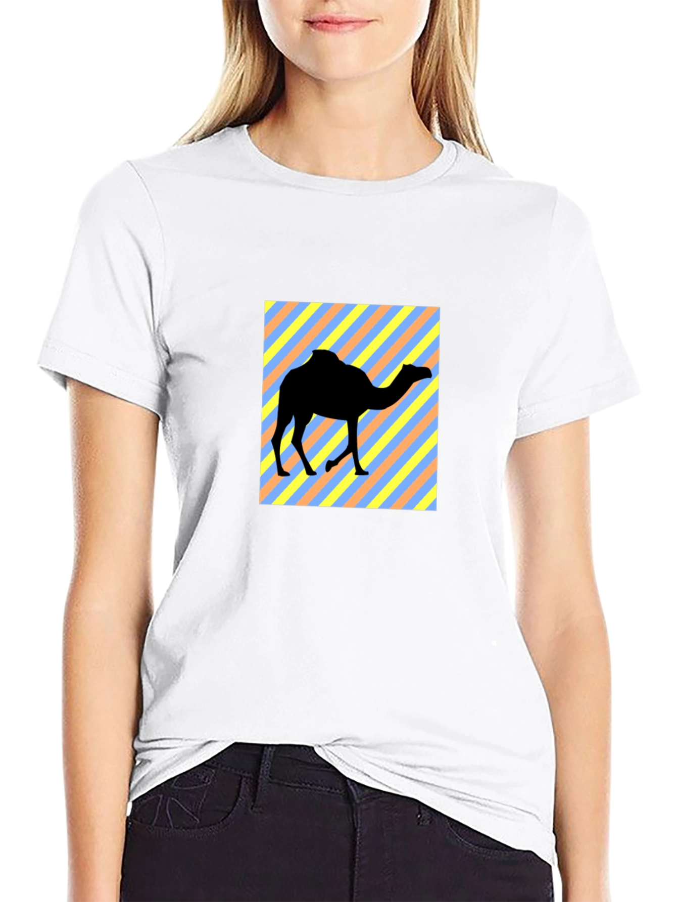 Trendy Camel Graphic Tee - Black