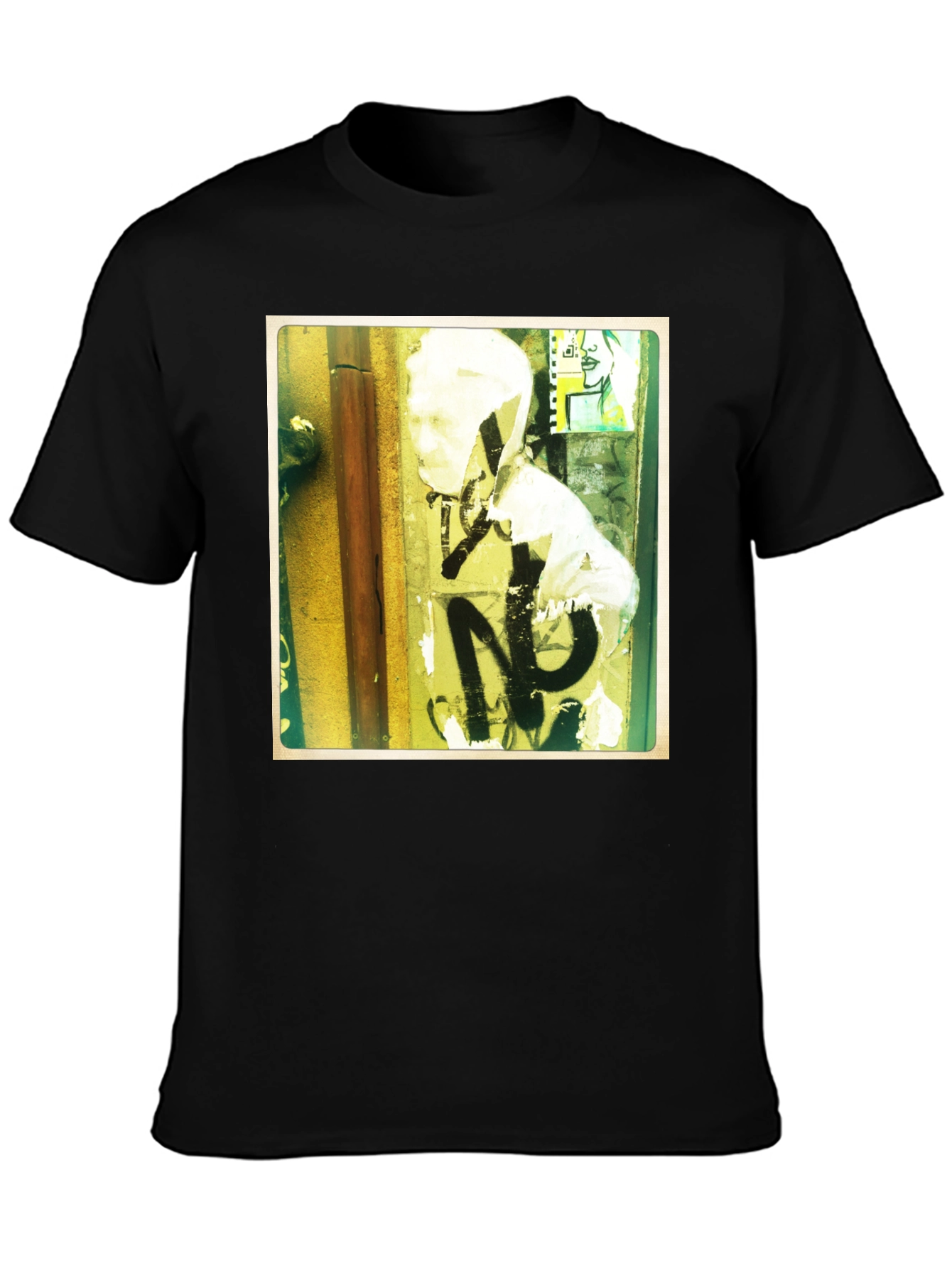 Urban Art Graphic Tee - Street Style Fashion