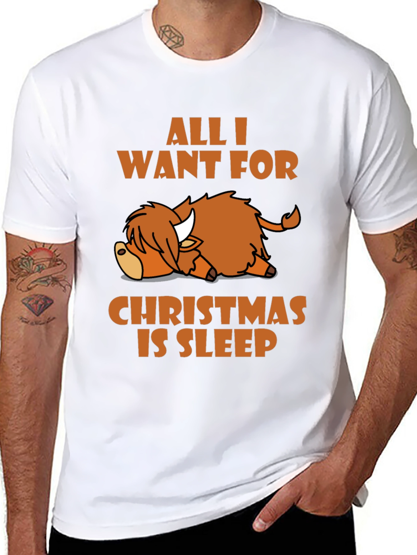 Sleepy Highland Cow Christmas T-Shirt